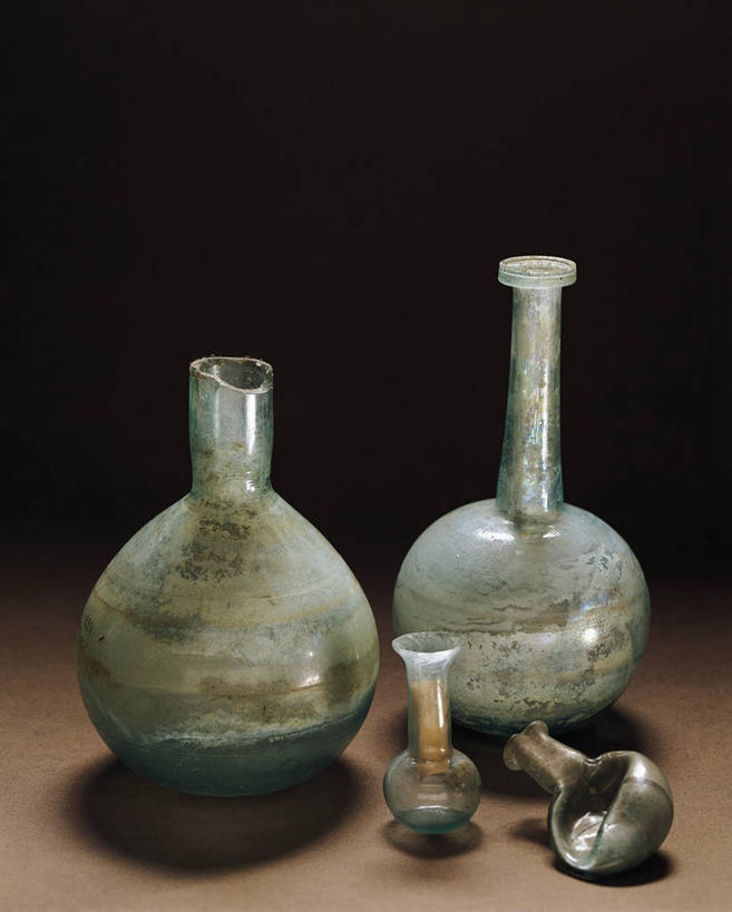 无人,竖图,静物,黑色背景,药膏,古罗马,水壶,古代,容器,工艺品,四个,摄影,彩图,影棚拍摄