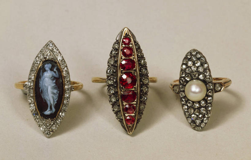 无人,横图,特写,珠宝,灰色背景,并排,珍珠,三个,灰色,戒指,摄影,宝石,红宝石,美术工艺,彩图,影棚拍摄,浮雕宝石