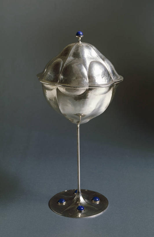 无人,竖图,特写,蓝色背景,艺术,光线,光芒,一个,蓝色,摄影,单个,圣餐杯,美术工艺,彩图,影棚拍摄