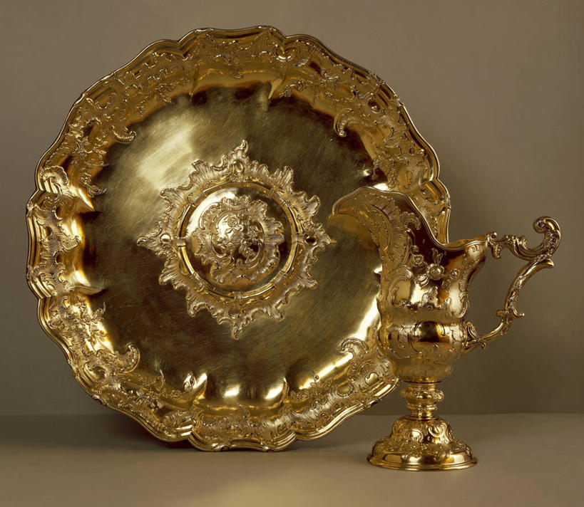 无人,横图,光线,光芒,黄金,水壶,两个,财富,摄影,褐色背景,盆地,华贵,18世纪,美术工艺,彩图,影棚拍摄