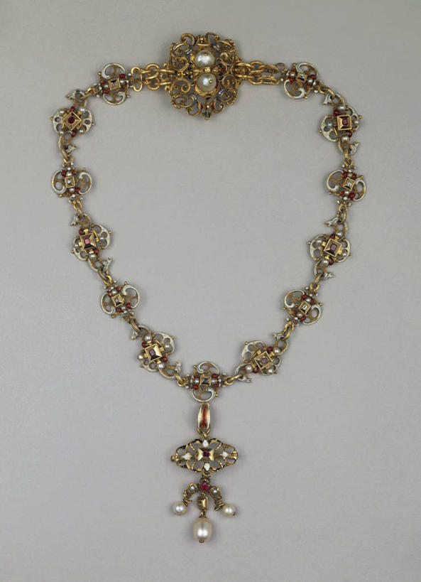 无人,竖图,特写,白色背景,项链,雕塑,历史,一个,摄影,单个,胸针,巴洛克风格,项坠,美术工艺,彩图,影棚拍摄