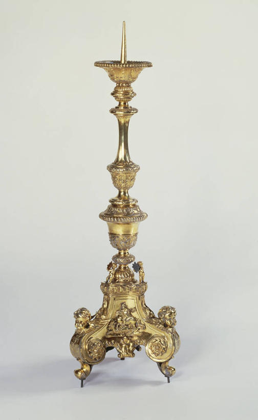 无人,竖图,全景,特写,蓝色背景,烛台,一个,摄影,单个,英国文化,美术工艺,彩图,影棚拍摄