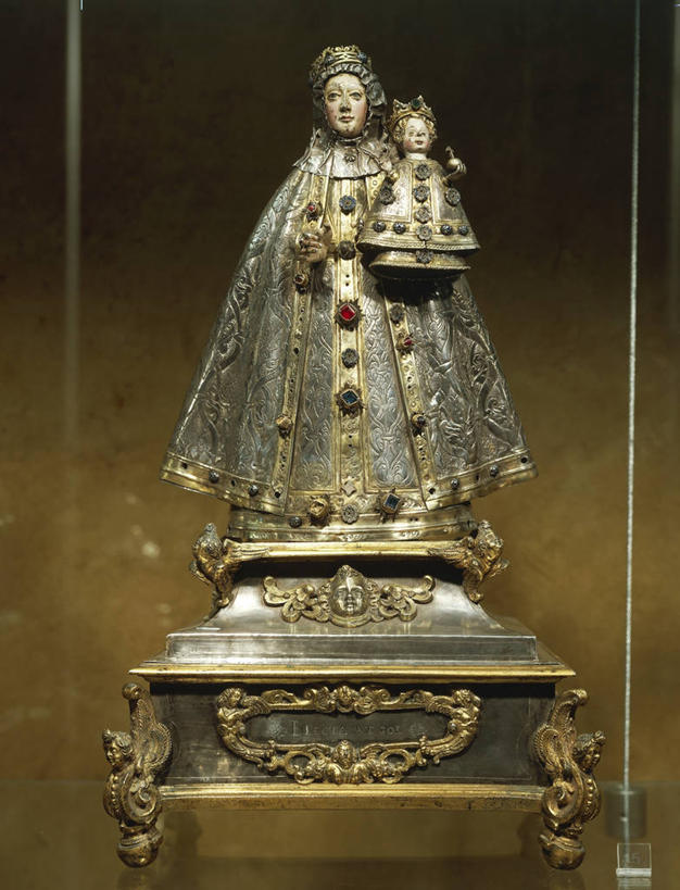 无人,竖图,特写,珐琅,雕塑,艺术,装饰,标志,长袍,雕刻,雕像,符号,拿着,标识,一个,工艺品,摄影,宗教,单个,纪念,美术,宝石,基督,基督教,天主教,主题,耶稣,陈列,圣玛丽,救世主,功能,美学,性别符号,基利斯督,弥赛亚,默西亚,美术工艺,石榴石,彩图,影棚拍摄,男性符号