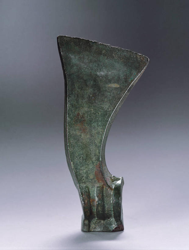 无人,竖图,特写,粉色背景,锐利,历史,一个,摄影,单个,考古学,锋利,尖锐,简单,美术工艺,斯库台,彩图,影棚拍摄,斧