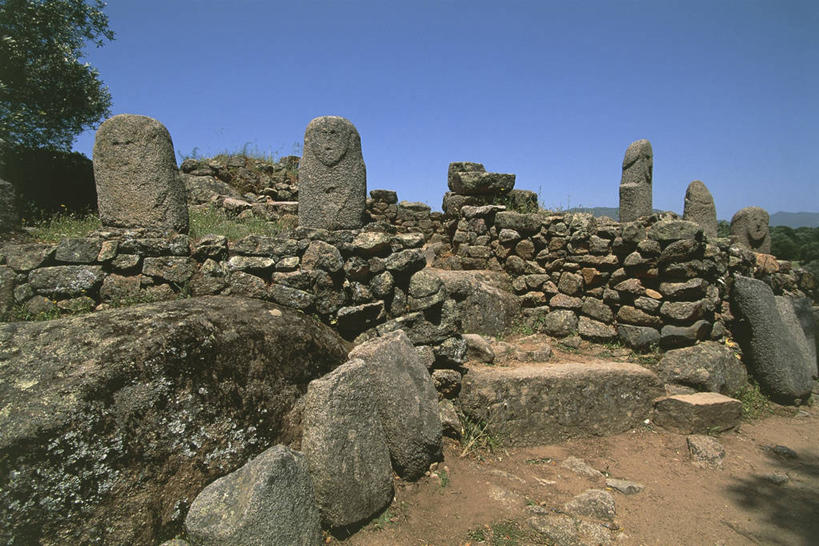 无人,横图,室外,白天,建筑,法国,雕像,历史,石墙,废墟,摄影,考古学,科西嘉,法国文化,彩图,石器时代