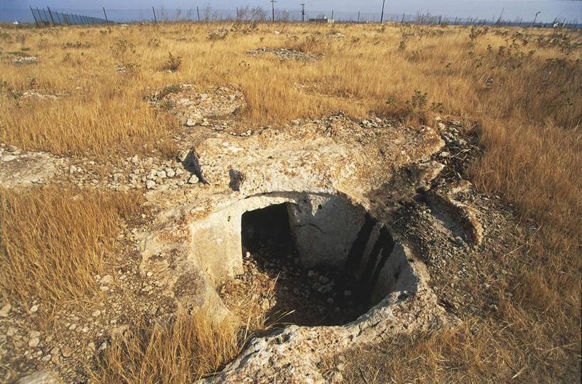 无人,横图,室外,白天,意大利,洞,草,摄影,考古学,坟墓,西西里,古希腊,古代文明,墓穴,史前时代,彩图