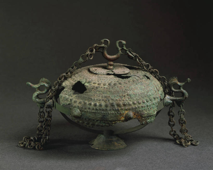 无人,横图,特写,灰色背景,香炉,历史,一个,绿色,灰色,摄影,单个,铁环,锁链,链条,考古学,创造力,简单,束缚,限制,青铜,约束,古代文明,想法,美术工艺,彩图,影棚拍摄,铜绿