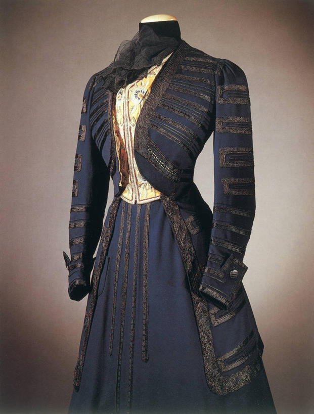 无人,竖图,民族服装,时尚,粉色背景,历史,蓝色,紫色,围巾,摄影,高雅,美术工艺,彩图,影棚拍摄,传统服装,民俗服