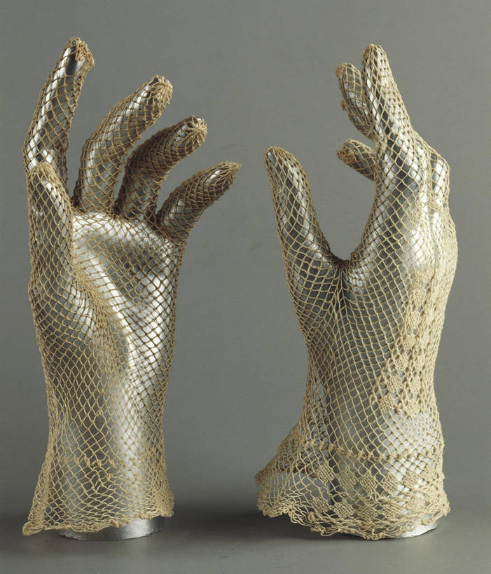 无人,竖图,时尚,灰色背景,一对,两个,灰色,手套,摄影,高雅,彩图,影棚拍摄