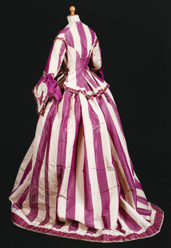 无人,竖图,时尚,黑色背景,条纹,正装,丝绸,粉色,白色,摄影,高雅,彩图,影棚拍摄,传统服装