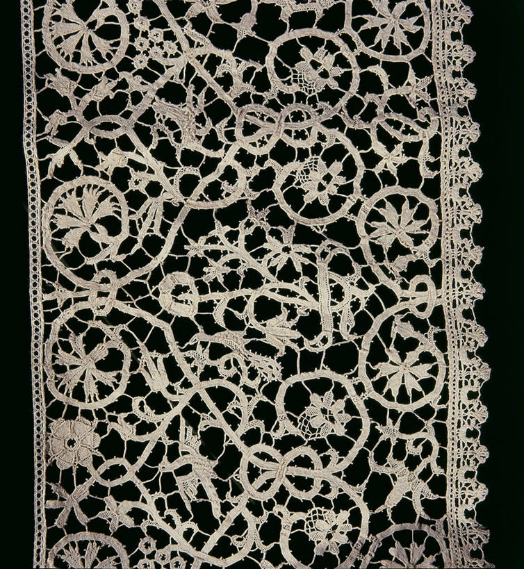 无人,竖图,方图,特写,蔬菜,纺织品,刺绣,黑色背景,花纹,对称,花边,历史,一个,工艺品,摄影,单个,缝纫,边,部分,创造力,脆弱,拼接,针织品,式样,美术工艺,彩图,影棚拍摄