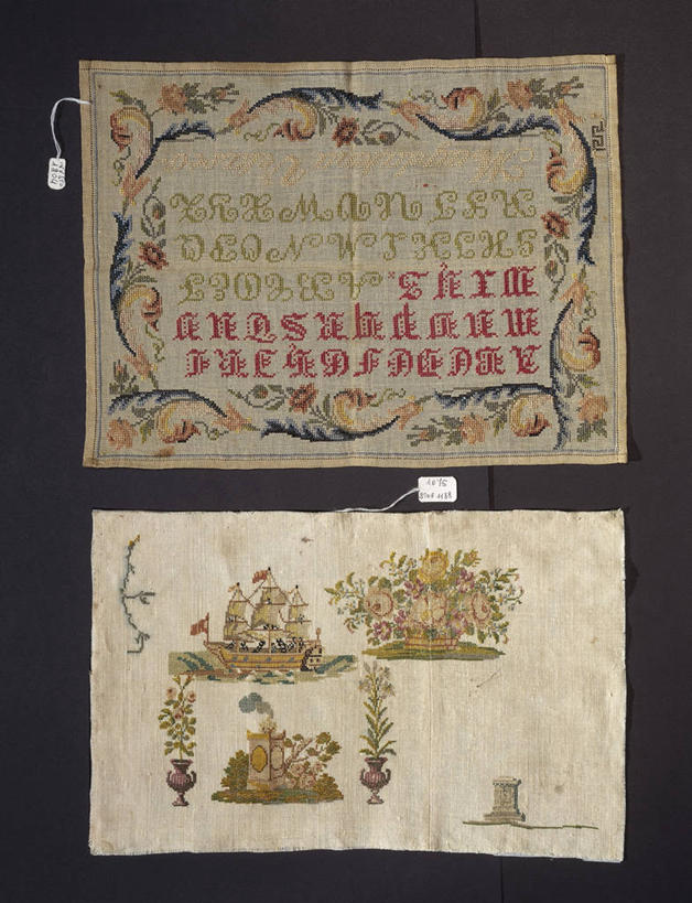 无人,竖图,纺织品,刺绣,装饰,文字,字母,花,两个,摄影,式样,美术工艺,彩图,影棚拍摄,传统文化,大麻纤维