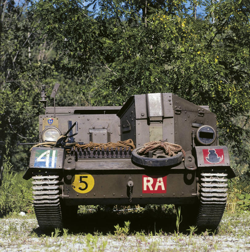 无人,横图,竖图,室外,白天,正面,军事,历史,一个,运输,摄影,单个,工程,第二次世界大战,军用车,彩图