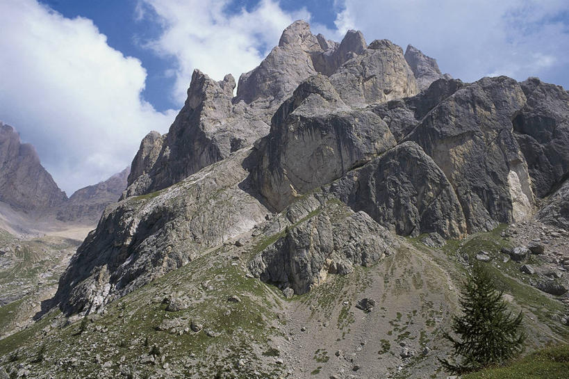 无人,横图,室外,白天,山,意大利,欧洲,阿尔卑斯山,云,宏伟,图像,风景,天空,自然,概念,摄影,宁静,岩层,地中海文化,南欧,主题,自然现象,意大利文化,威尼托大区,阿尔卑斯山脉,地貌,意大利共和国,构图,威内托,威内托大区,多洛米蒂山脉,贝卢诺,贝卢诺省,岩石,彩图,旅行,波尔萨诺,博尔扎诺,特伦托自治省,马尔莫拉达山,时空,传统文化