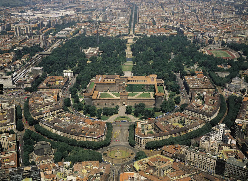 无人,横图,俯视,航拍,室外,白天,度假,美景,植物,城市风光,城市,建筑,意大利,欧洲,景观,图像,娱乐,树,享受,休闲,景色,放松,摄影,人造,鸟瞰,地中海文化,南欧,主题,伦巴第大区,米兰,构图,彩图,高角度拍摄,旅行,斯福尔扎城堡,时空,传统文化