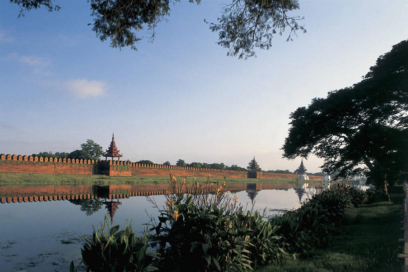 无人,横图,室外,白天,水,植物,建筑,缅甸,亚洲,反射,墙,云,图像,树,风景,天空,自然,摄影,东南亚,人造,主题,自然现象,缅甸联邦,曼德勒,省会,构图,印度支那,曼德勒省,彩图,旅行,时空