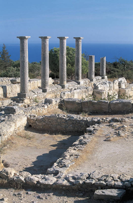 无人,寺庙,竖图,室外,白天,植物,建筑,塞浦路斯,亚洲,一排,阴影,整齐,柱子,纪念碑,图像,历史,废墟,树,排列,蓝色,天空,地标建筑,摄影,考古学,人造,中东,宗教建筑,地中海文化,队列,南欧,希腊文化,主题,自然现象,构图,古代文明,柱廊,古代史,利马索尔,彩图,旅行,时空,传统文化,状态