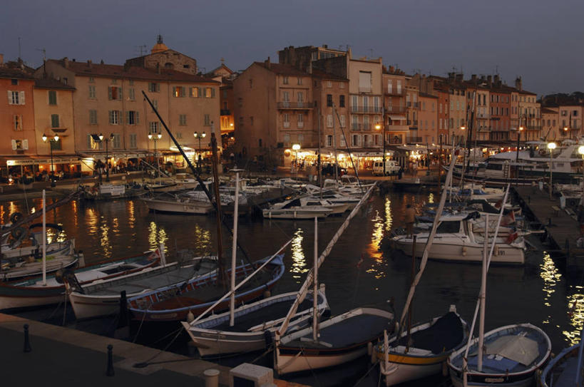 无人,站,横图,俯视,室外,夜晚,河流,建筑,船,法国,欧洲,停靠,游艇,天空,运输,摄影,宁静,普罗旺斯,地中海文化,停泊,圣曹菲,瓦尔省,帆樯,桅竿,彩图,高角度拍摄,旅行,帆柱