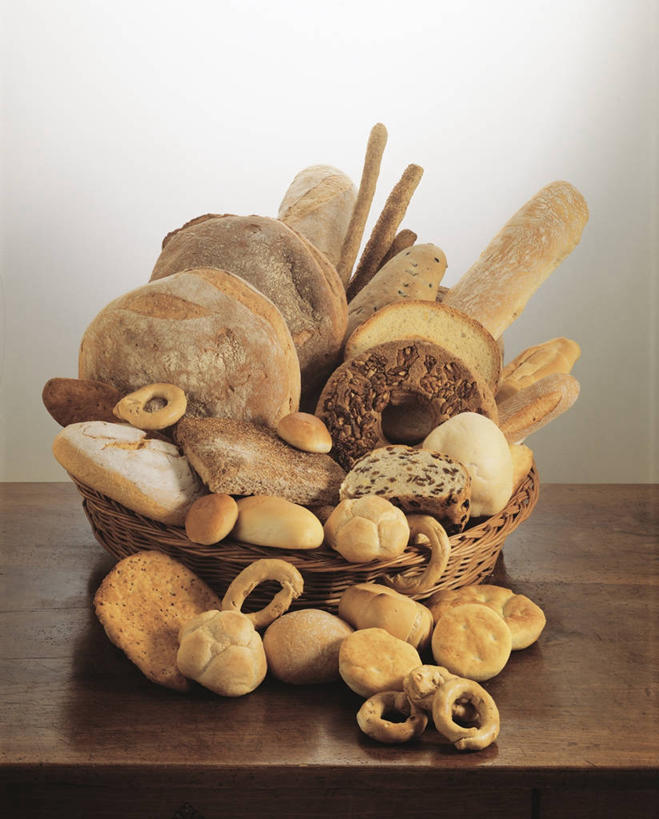 面包,无人,竖图,室内,特写,桌子,静物,许多,篮子,很多,饮食,戒指,饼干,摄影,小圆面包,彩图