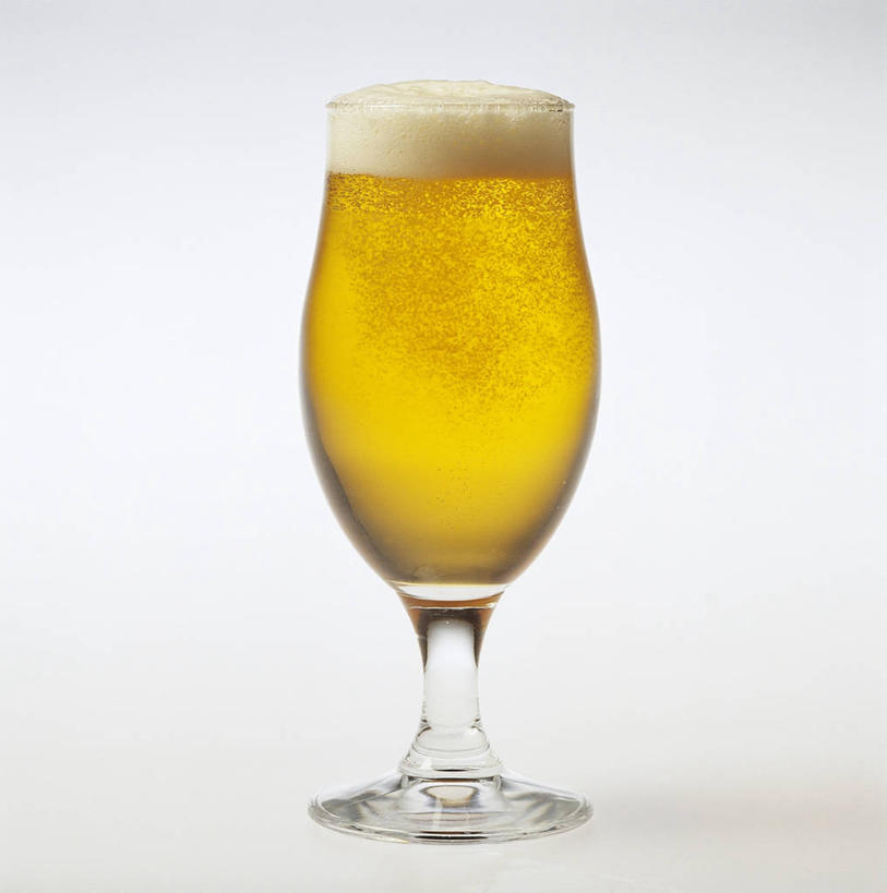 啤酒,无人,竖图,室内,特写,白色背景,透明,酒类,饮食,酒,饮料,一个,啤酒杯,摄影,单个,彩图,影棚拍摄