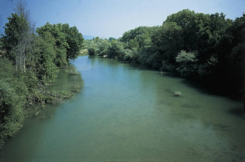 无人,横图,室外,白天,旅游,度假,河流,美景,意大利,欧洲,反射,景观,娱乐,树,自然,享受,休闲,景色,放松,摄影,宁静,地中海文化,自然风光,意大利文化,万里无云,彩图,莫利塞