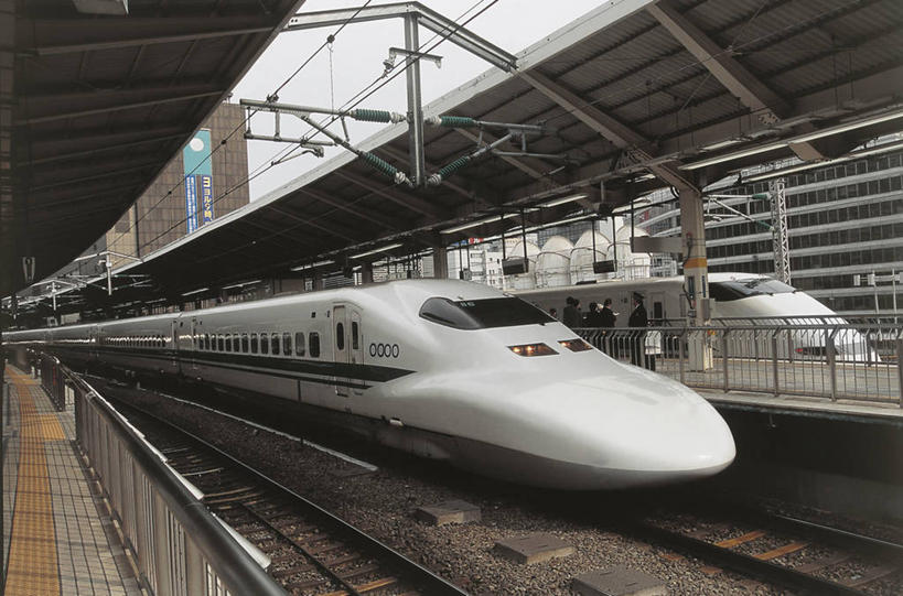 人群,横图,室外,白天,城市,建筑,路,铁路,火车,车站,汽车,东京,日本,亚洲,朦胧,模糊,日本文化,轨道,站台,公共交通,交通,铁轨,首都,列车,月台,车,交通工具,运输,摄影,迅速,载具,高速列车,彩图,旅行,铁路列车