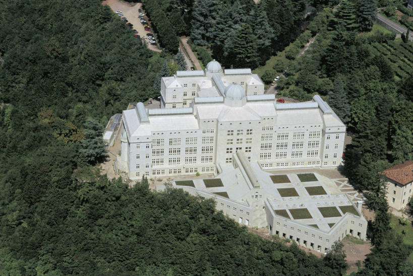 无人,横图,俯视,航拍,室外,白天,建筑,意大利,欧洲,树,摄影,圆顶建筑,鸟瞰,地中海文化,南欧,意大利文化,意大利共和国,特伦托,特伦蒂诺.上阿迪杰大区,彩图,高角度拍摄