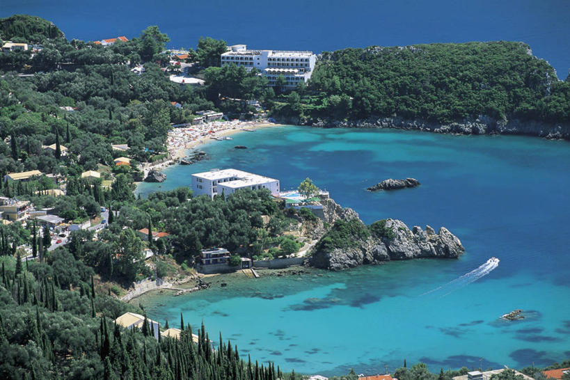 无人,横图,俯视,室外,白天,旅游,度假,海洋,美景,希腊,欧洲,岛,景观,乡村,娱乐,树,蓝色,风景,自然,享受,休闲,景色,放松,摄影,宁静,地中海文化,自然风光,万里无云,科孚,海滩,岩石,彩图,高角度拍摄,艾奥尼亚群岛,爱奥尼亚海