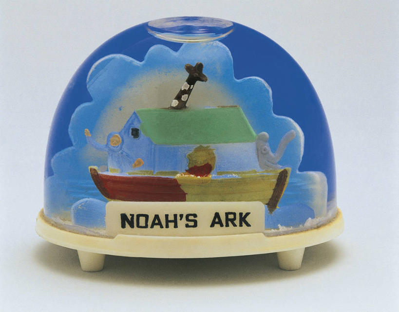 帆船,无人,横图,室内,特写,白色背景,船,玩具,雕塑,艺术,装饰,透明,雕刻,雕像,符号,商品,文字,一个,纪念品,工艺品,运输,摄影,单个,纪念,英文字母,美术,创造力,记忆,主题,陈列,功能,美学,雪花球,彩图,影棚拍摄,旅行,小屋,方舟