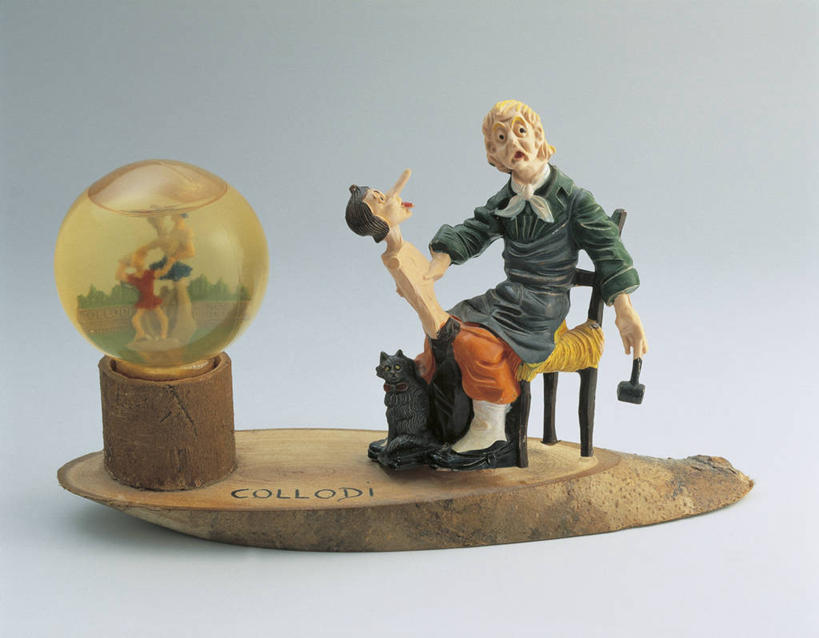 无人,横图,室内,特写,童话故事,猫,玩具,雕塑,垒,形状,艺术,装饰,透明,木制,标志,雕刻,雕像,符号,商品,标识,一个,动物,纪念品,工艺品,球体,家畜,幻想,摄影,单个,纪念,幽默,美术,创造力,记忆,主题,猫科动物,陈列,功能,美学,雪花球,性别符号,三维图形,匹诺曹,几何形状,彩图,影棚拍摄,男性符号,错觉