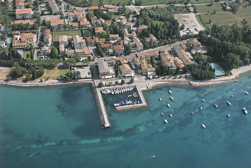 无人,横图,俯视,航拍,湖,水,意大利,欧洲,西欧,鸟瞰,南欧,威尼托大区,游艇码头,加尔达湖,自然地理,高角度拍摄,海港