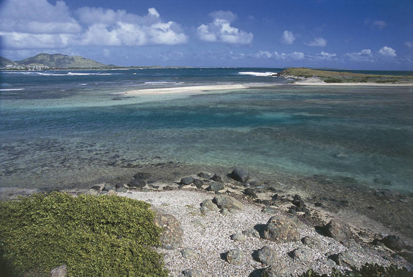 无人,横图,室外,白天,旅游,度假,海洋,美景,山,水,植物,加勒比海,岛,地平线,河岸,景观,云,娱乐,风景,天空,自然,享受,休闲,景色,大西洋,放松,摄影,宁静,西印度群岛,岩层,自然风光,美洲,法属圣马丁,小安的列斯群岛,安的列斯群岛,瓜德罗普岛,岩石,彩图,旅行,法国海外领土