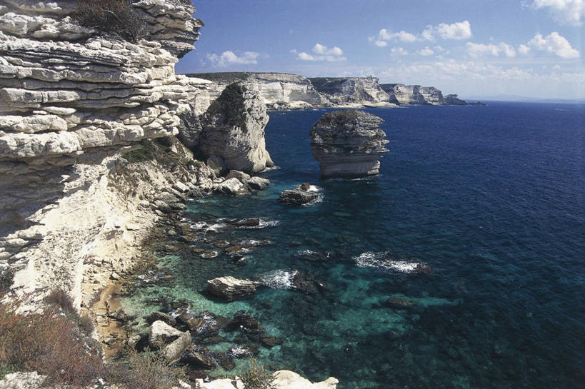 无人,横图,室外,白天,旅游,度假,海洋,美景,水,法国,欧洲,地平线,河岸,景观,水平线,悬崖,云,娱乐,风景,天空,自然,享受,休闲,景色,放松,摄影,宁静,科西嘉,西欧,岩层,地中海文化,自然风光,中欧,地质学,南科西嘉,博尼法乔,自然地理,岩石,彩图,旅行