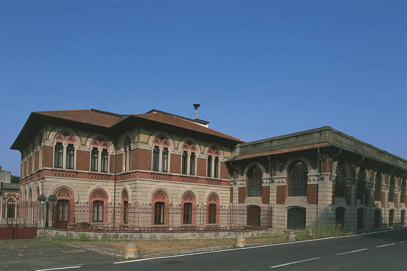 无人,工厂,横图,室外,白天,度假,美景,城市风光,城市,建筑,街道,意大利,景观,乡村,历史,娱乐,天空,地标建筑,享受,休闲,景色,放松,工业,摄影,南欧,意大利文化,贝加莫,工业建筑,伦巴第大区,万里无云,彩图,联合国教科文组织