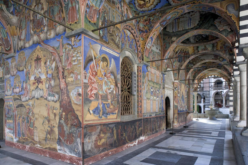 无人,教堂,横图,室内,白天,山脉,建筑,保加利亚,天使,历史,壁画,地标建筑,摄影,宗教,基督教,宗教建筑,修道院,作画,19世纪,大天使,彩图,联合国教科文组织,圣米迦勒,里拉山脉