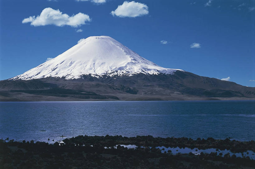 无人,横图,室外,白天,旅游,度假,湖,火山,美景,山,山脉,雪山,智利,地形,景观,山顶,联合国,娱乐,风景,自然,享受,休闲,景色,南美,放松,摄影,宁静,国家公园,拉丁美洲,自然风光,安地斯山脉,朗卡国家公园,自然地理,彩图,联合国教科文组织,普特雷,郊野公园