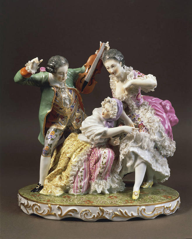 无人,音乐家,竖图,室内,旅游,度假,奢侈,绘画,庸俗,美景,珠宝,雕塑,德国,艺术,装饰,标志,瓷器,雕刻,雕像,符号,矿石,景观,乐器,艺术品,古典,文化,娱乐,标识,一个,自然,工艺品,品味,享受,休闲,景色,放松,摄影,单个,纪念,昂贵,美术,贵重,高雅,宝石,自然风光,主题,坚定,音乐人,陈列,德国文化,欧洲文化,中欧,功能,美学,性别符号,宝贵,美术工艺,乐师,演奏家,音乐工作者,彩图,影棚拍摄,男性符号,人工宝石,人造宝石