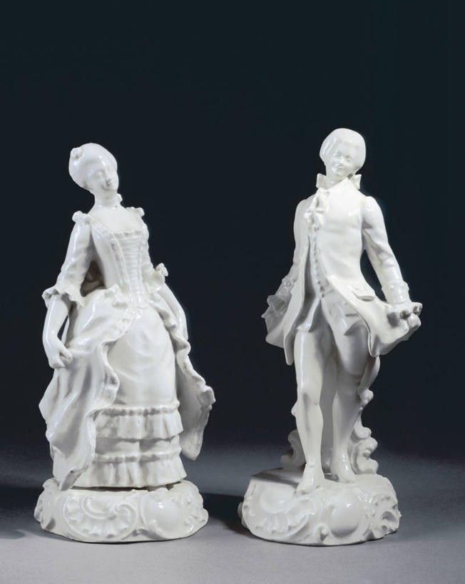 无人,站,竖图,室内,奢侈,珠宝,雕塑,法国,欧洲,黑色背景,艺术,装饰,标志,瓷器,雕刻,雕像,符号,矿石,陶瓷制品,标识,两个,工艺品,摄影,纪念,昂贵,美术,贵重,宝石,主题,坚定,陈列,中欧,功能,美学,性别符号,宝贵,利穆赞,美术工艺,彩图,影棚拍摄,男性符号,利摩日,人工宝石,人造宝石