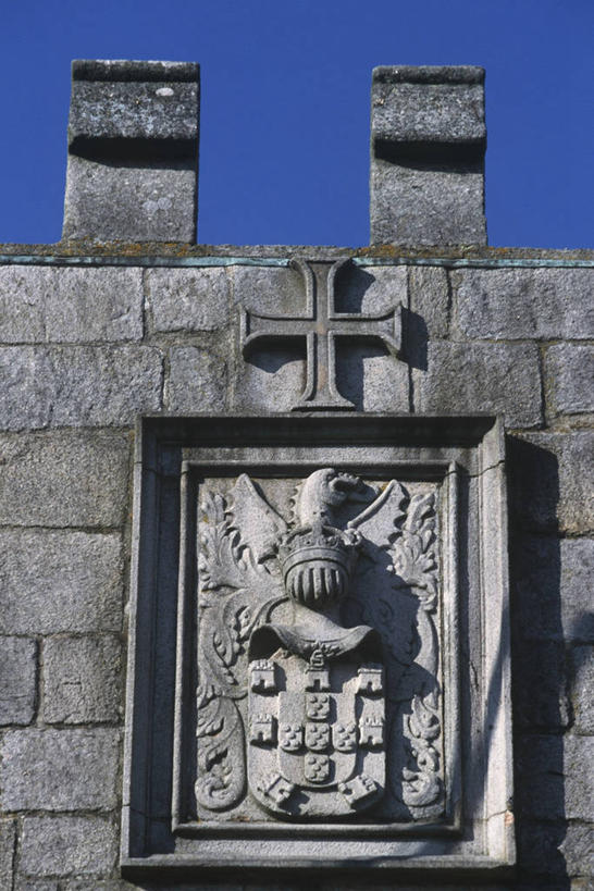 无人,竖图,室外,特写,白天,建筑,葡萄牙,城堡,纪念碑,围墙,历史,天空,摄影,徽章,要塞,欧洲文化,伊比利亚半岛,万里无云,盾形徽章,米尼奥,彩图