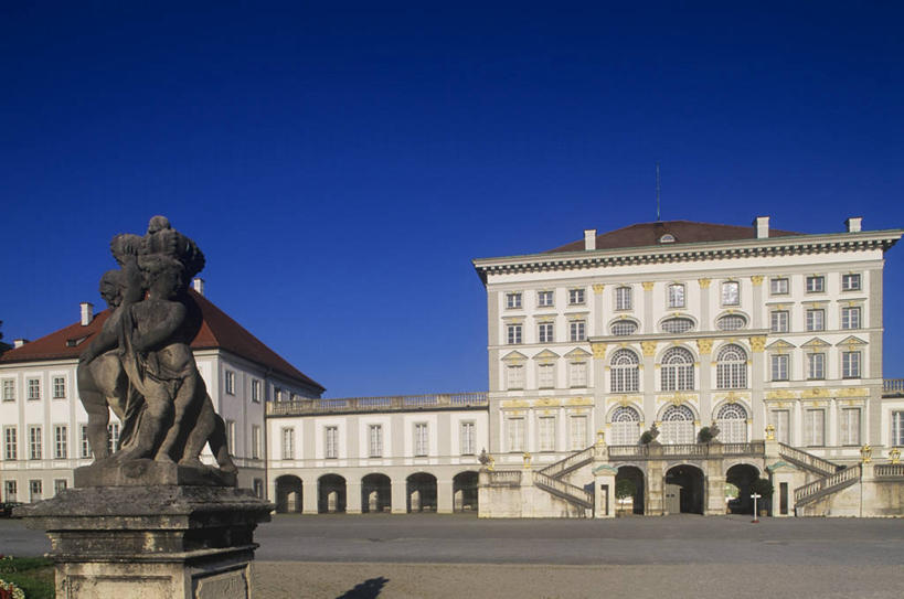 无人,宫殿,横图,室外,白天,城市,建筑,雕塑,德国,雕像,历史,慕尼黑,天空,摄影,都市风光,德国文化,巴洛克风格,中欧,万里无云,巴伐利亚,宁芬堡,上巴伐利亚,彩图