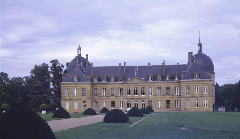 无人,建筑师,横图,室外,白天,建筑,法国,历史,草,创意,摄影,园林,灌木,创新,中欧,新意,布根地,设计,彩图,旅行