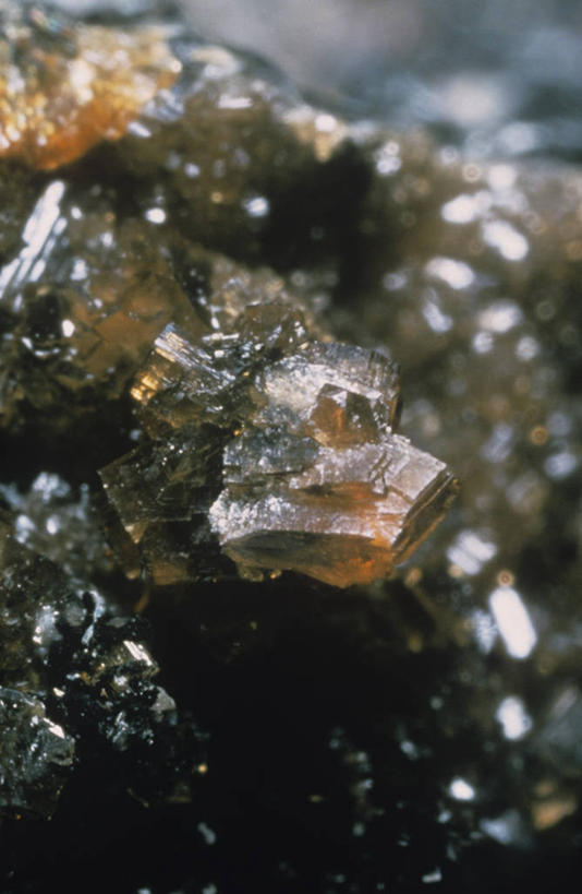 无人,竖图,室内,特写,半透明,水晶,自然,摄影,部分,环境,地质学,矿物质,自然地理,岩石,彩图,影棚拍摄