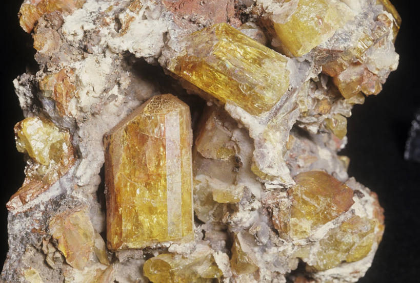 无人,横图,室内,特写,黑色背景,水晶,一个,黑色,自然,摄影,单个,部分,环境,地质学,矿物质,磷灰石,自然地理,岩石,彩图,影棚拍摄