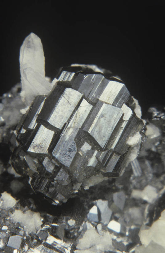 无人,竖图,室内,抽象,黑色背景,水晶,黑色,自然,摄影,环境,肌理,石英,地质学,矿物质,自然地理,岩石,彩图,影棚拍摄,车轮矿