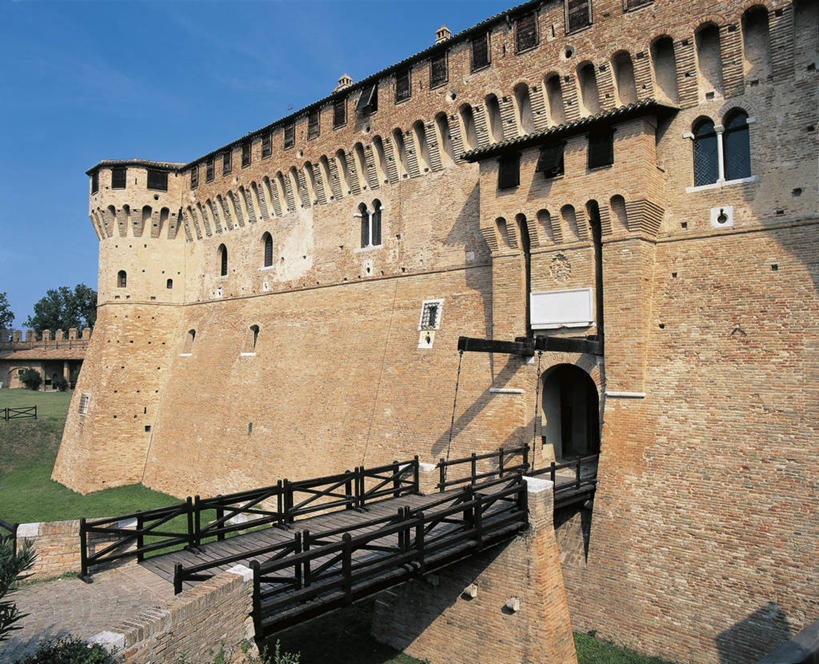 无人,横图,室外,白天,建筑,意大利,城堡,桥,历史,砖墙,摄影,吊桥,人行桥,悬索桥,吊杆,意大利文化,锚锭,悬索,马尔凯大区,彩图