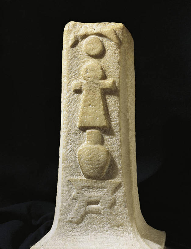 无人,竖图,雕塑,非洲,突尼斯,黑色背景,首都,历史,一个,瓶子,摄影,宗教,块状,单个,女神,祭坛,北非,阿非利加洲,石灰石,突尼斯共和国,突尼斯市,古代文明,彩图,影棚拍摄,浅浮雕,突尼斯省