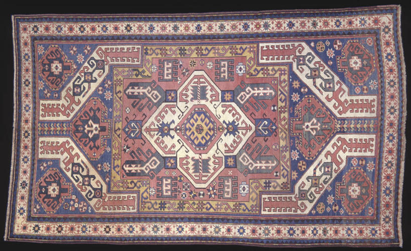 无人,横图,室内,白色背景,地毯,纺织品,亚美尼亚,装饰,毛毯,毯子,织物,纺织,白色,装饰物,垫子,温暖,摄影,影棚,华丽,修饰,点缀,摄影棚,衬托,美观,雅致,雅观,式样,美术工艺,高加索山脉,彩图,影棚拍摄,拍摄,外高加索,机织物