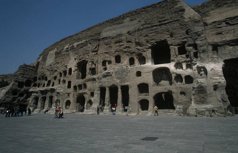 横图,室外,白天,旅游,度假,大同,行人,游客,游人,悬崖,历史,路人,旅客,废墟,风景,摄影,洞穴,佛教,中国文化,云冈石窟,晋中,古代文明,古代史,过客,彩图,旅行,洞室