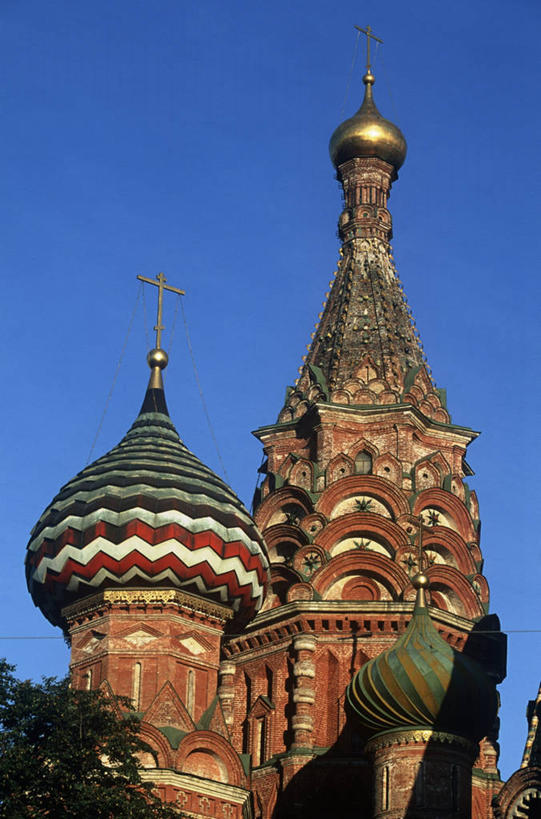 无人,竖图,室外,白天,仰视,童话故事,城市,建筑,欧洲,俄罗斯,亚洲,首都,历史,天空,地标建筑,幻想,摄影,宁静,圆顶建筑,红场,莫斯科,万里无云,俄联邦,俄罗斯联邦,莫斯科州,五海之港,圣巴索大教堂,波克罗夫斯基教堂,圣巴索教堂,圣巴西利亚大教堂,莫斯科红场,圣巴西尔大教堂,彩图,低角度拍摄,旅行,大教堂,俄罗斯文化,柏拉仁诺教堂