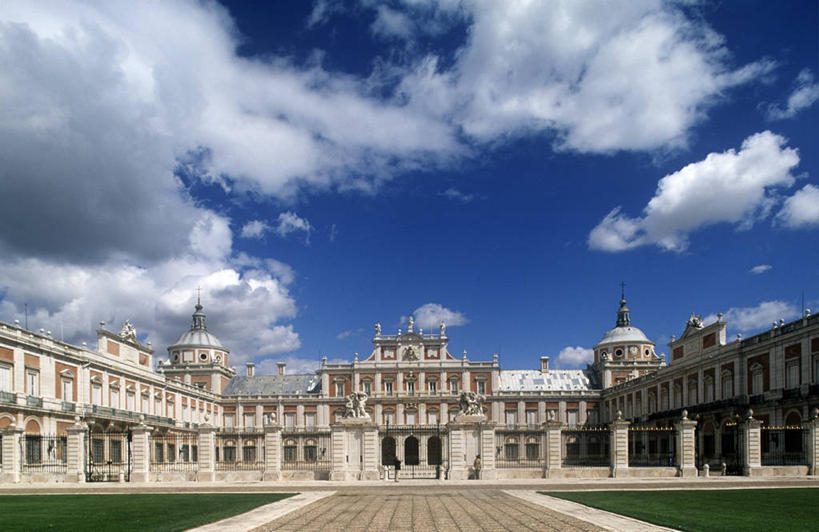 无人,宫殿,横图,室外,白天,骄傲,建筑,西班牙,欧洲,庭院,宏伟,历史,地标建筑,摄影,宁静,南欧,马德里省,伊比利亚半岛,西班牙王国,马德里自治区,彩图,旅行,阿兰胡埃斯